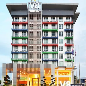 Hotel V8